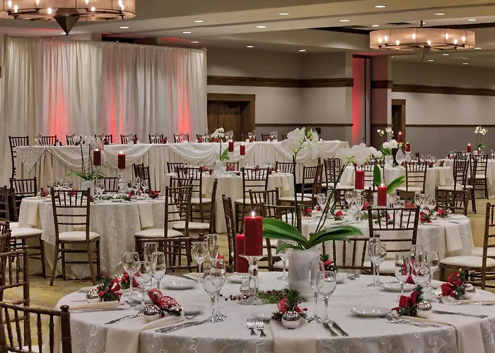 Doubletree By Hilton Libertyville-mundelein Hotel