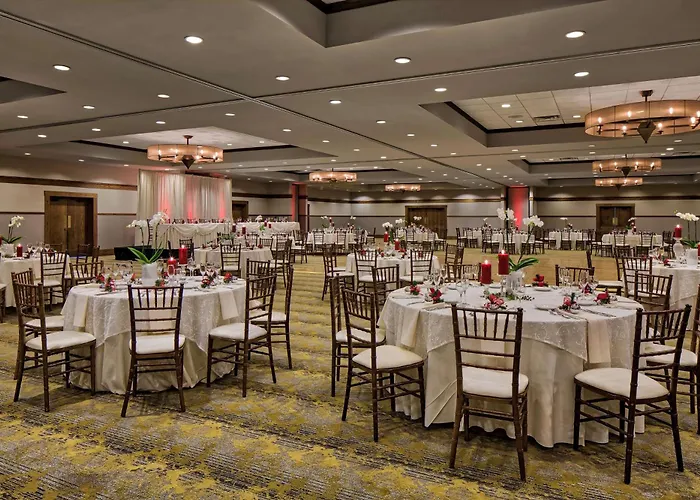 Hotel Doubletree By Hilton Libertyville-mundelein 4*
