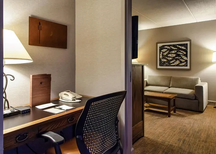 Doubletree By Hilton Libertyville-mundelein Hotel