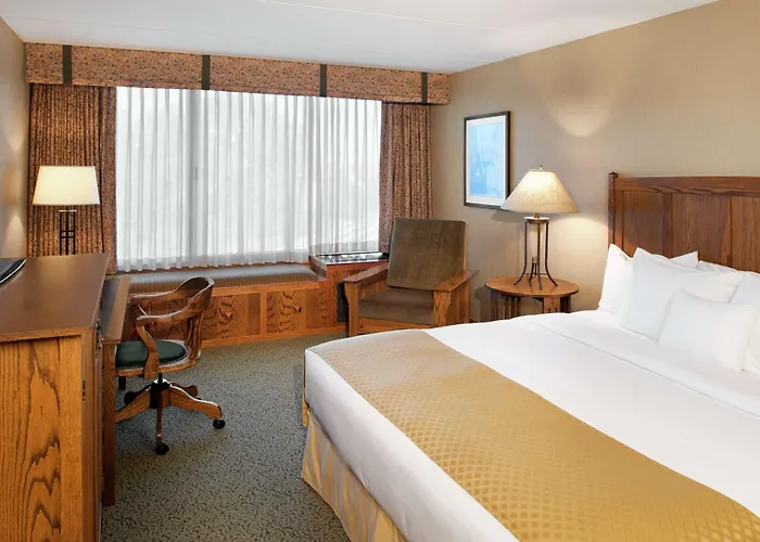 Doubletree By Hilton Libertyville-mundelein