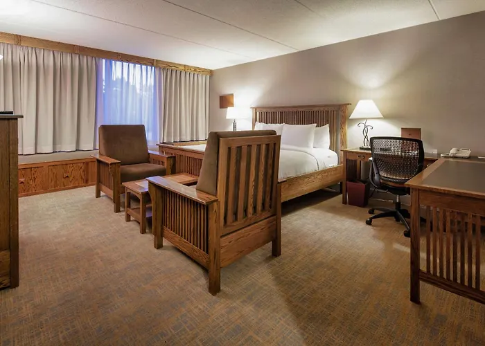 Doubletree By Hilton Libertyville-mundelein Hotel