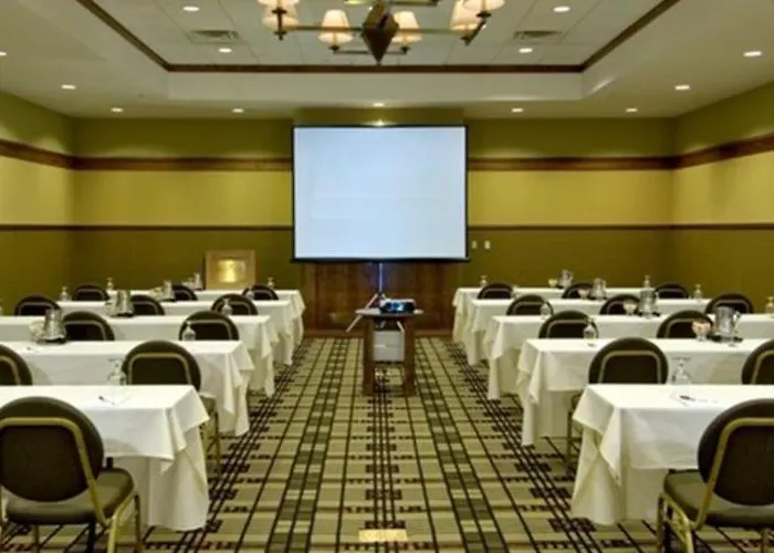 Doubletree By Hilton Libertyville-mundelein Hotel