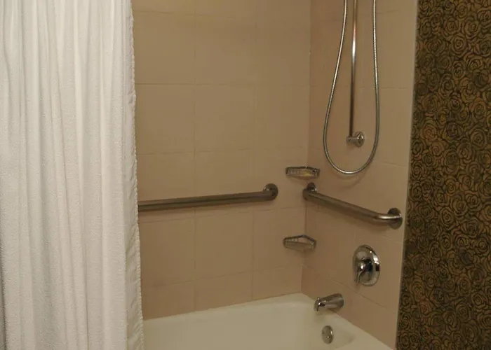 Doubletree By Hilton Libertyville-mundelein Hotel Mundelein