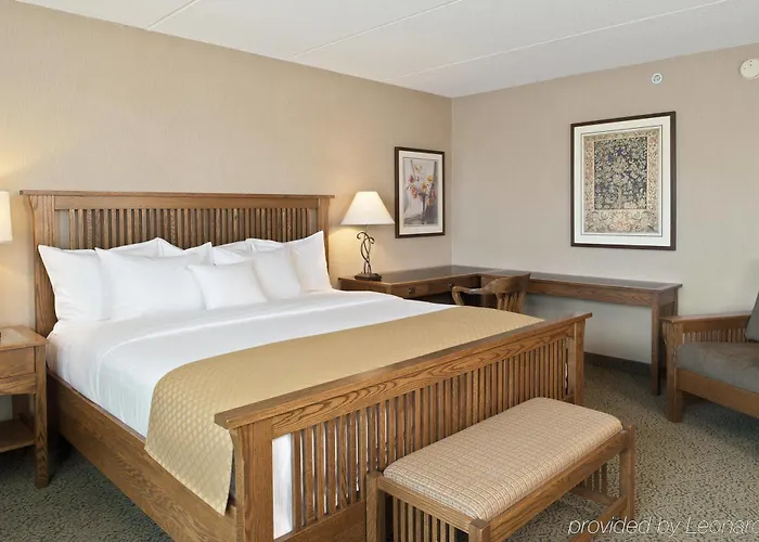 Doubletree By Hilton Libertyville-mundelein