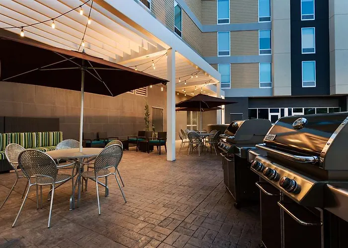 Doubletree By Hilton Libertyville-mundelein Hotel Mundelein